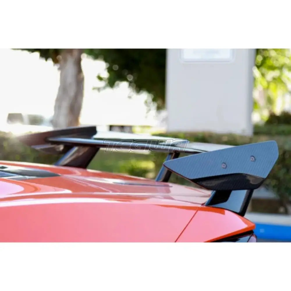 Apr Performance High Wing Chevrolet Corvette C8 20 + Spoilers