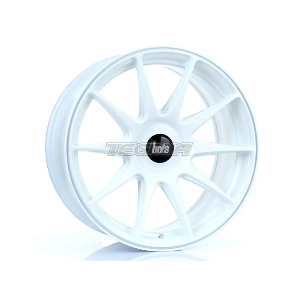 BOLA B15 Alloy Wheel White