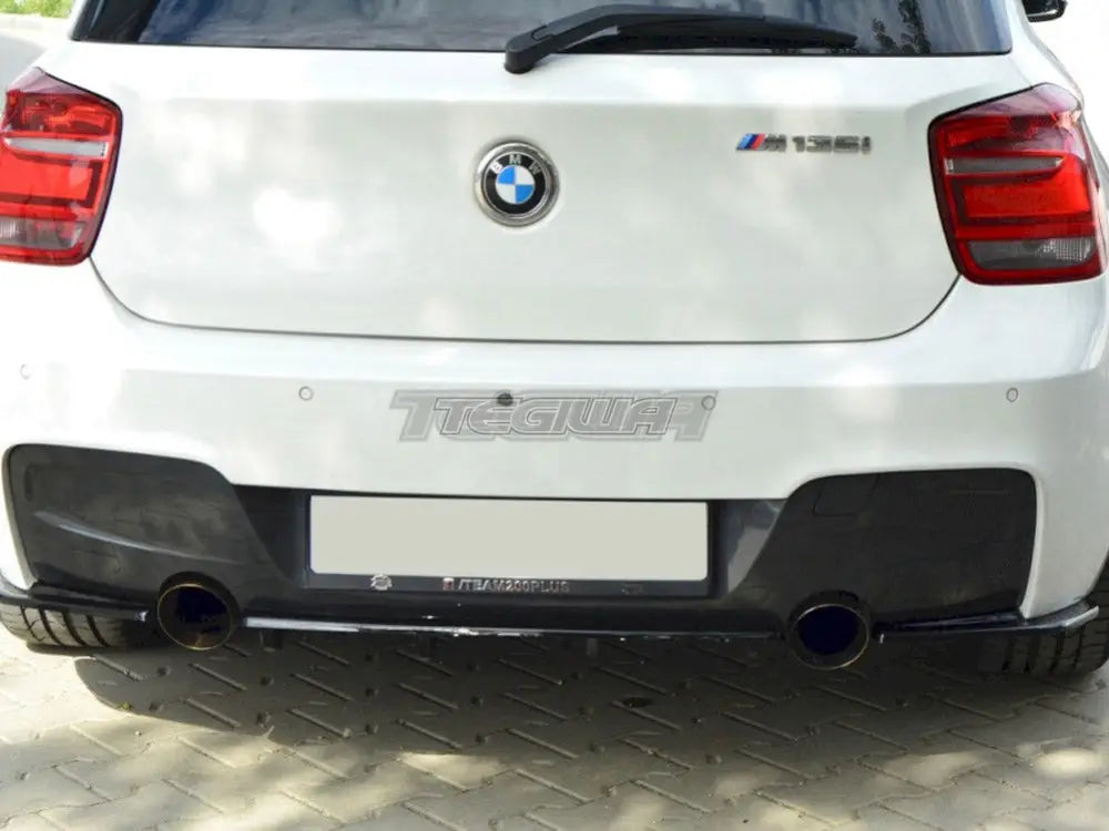 Maxton Design Central Rear Splitter BMW 1-Series F20 F21 M-power With Vertical Bars