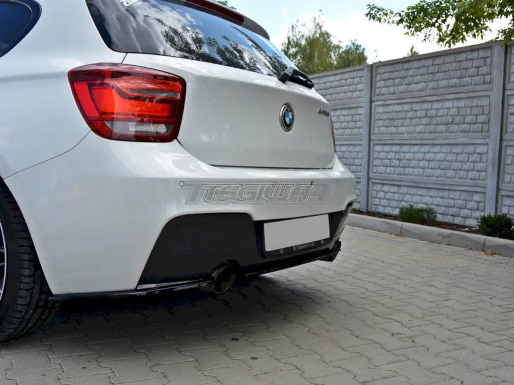 Maxton Design Central Rear Splitter BMW 1-Series F20 F21 M-power Without Vertical Bars