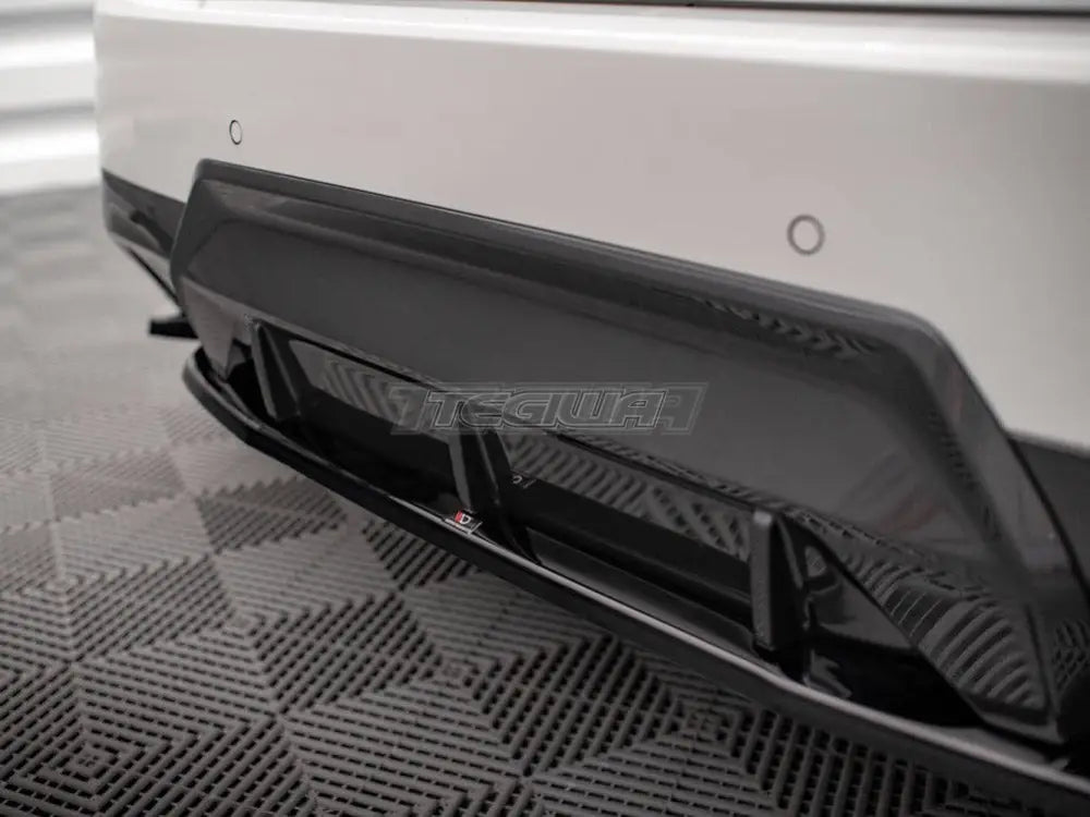 Maxton Design Central Rear Splitter BMW 2-Series Coupe M-Pack G42