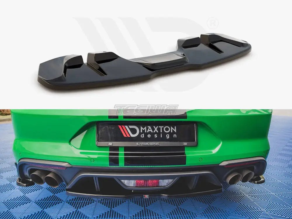 Maxton Design Central Rear Splitter Ford Mustang GT MK6 Facelift 2017-