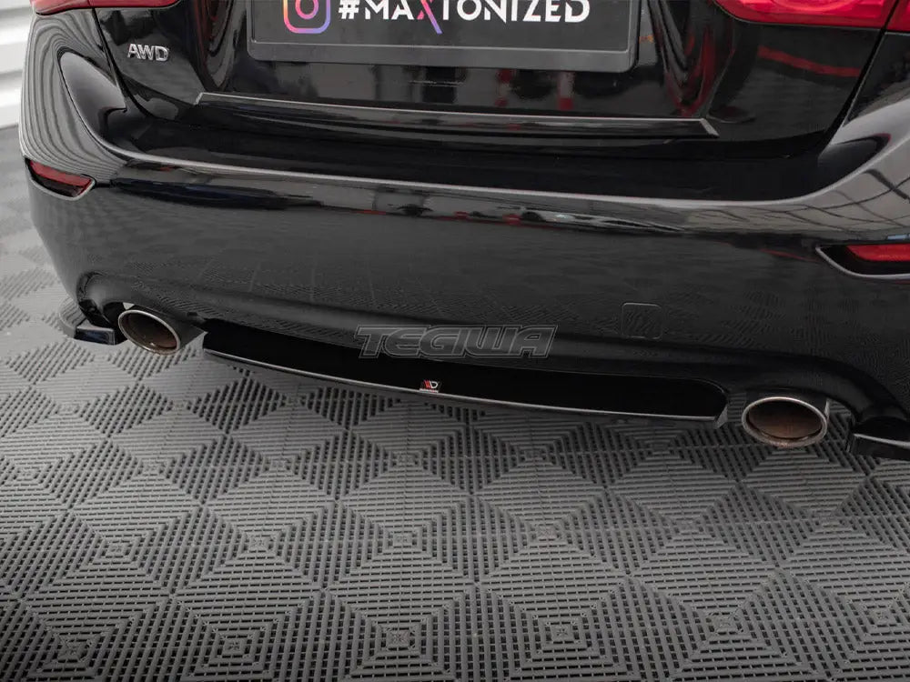 Maxton Design Central Rear Splitter Infiniti Q50 S Mk1