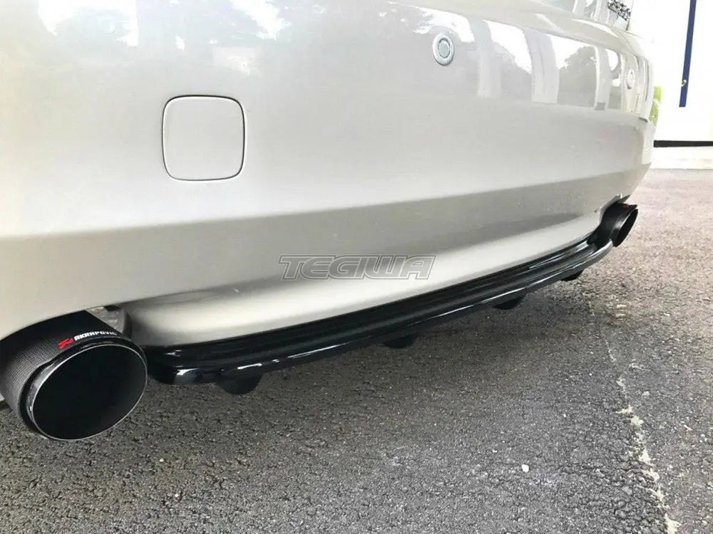 Maxton Design Central Rear Splitter Lexus GS 309 MK3 Facelift With Vertical Bars