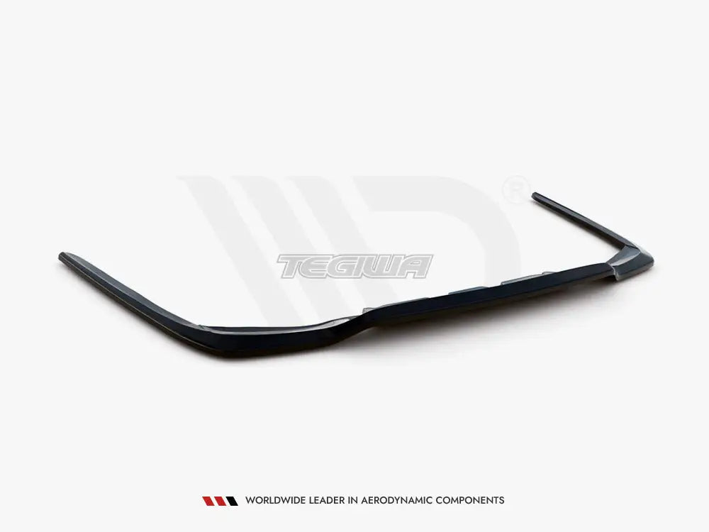 Maxton Design Central Rear Splitter Lexus LS MK4 Facelift 12-17