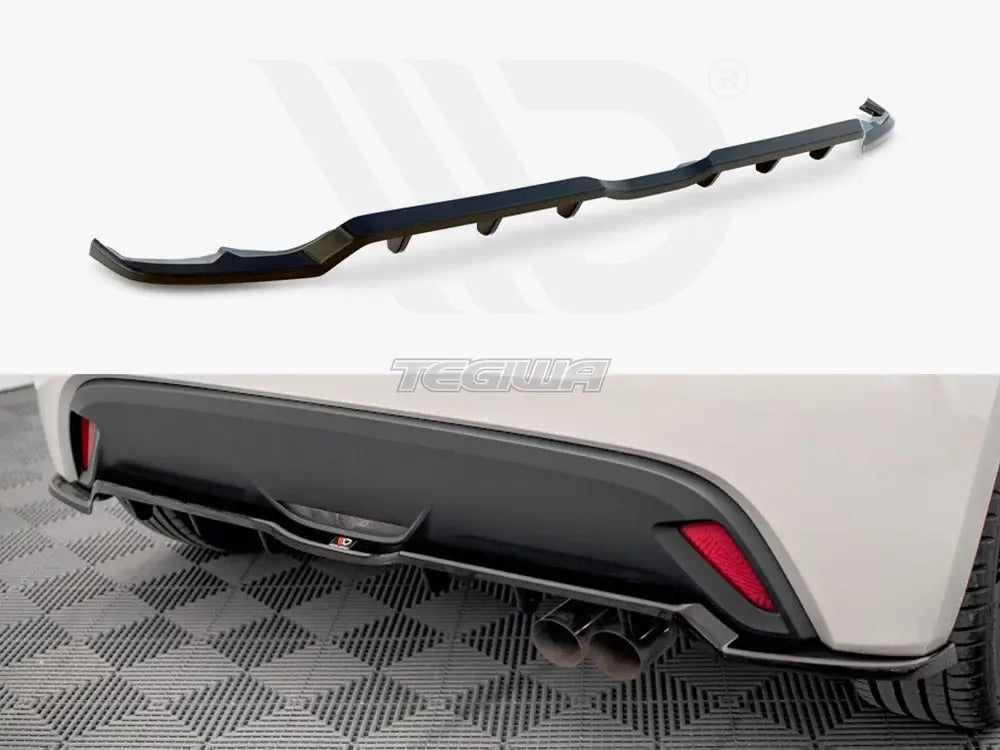 Maxton Design Central Rear Splitter V.2 Vertical Bars Toyota Yaris Mk4