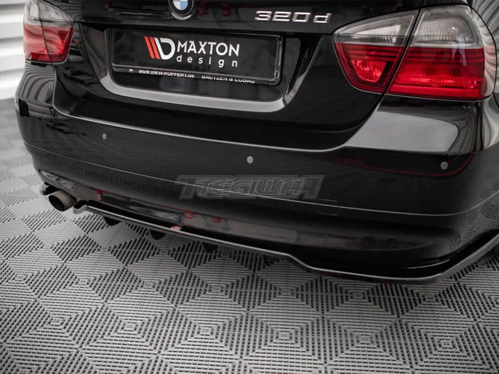 Maxton Design Central Rear Splitter Vertical Bars BMW 3-Series Sedan E90 04-08