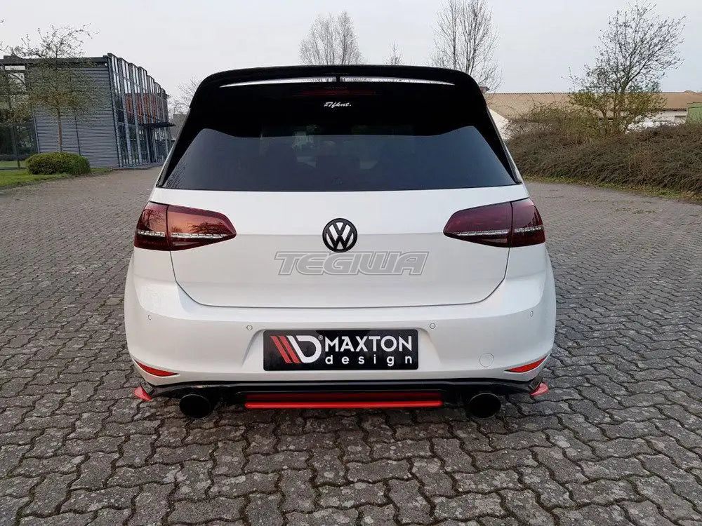 Maxton Design Central Rear Splitter Volkswagen Golf MK7 GTI Clubsport 16-17