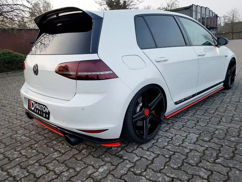 Maxton Design Central Rear Splitter Volkswagen Golf MK7 GTI Clubsport 16-17