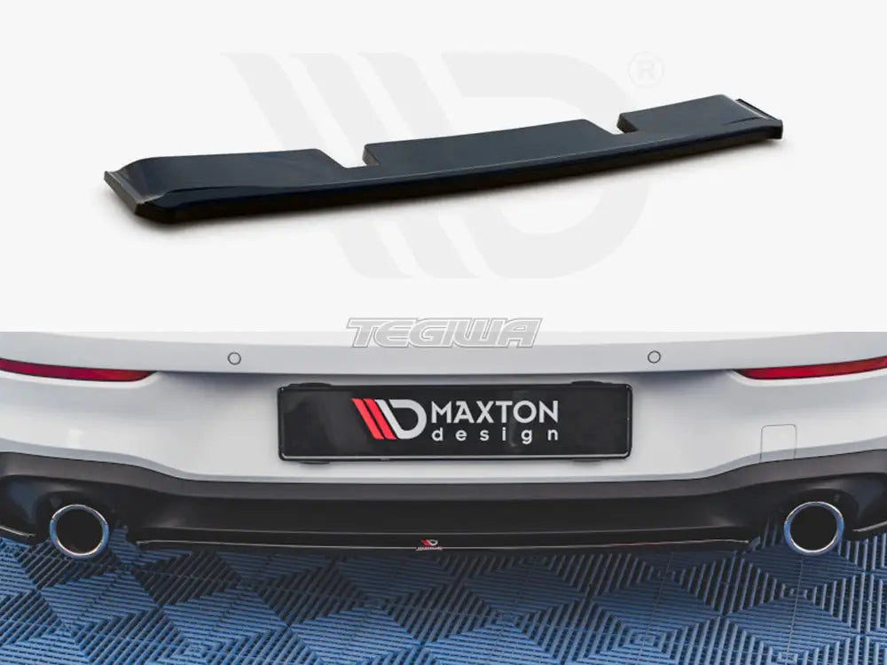 Maxton Design Central Rear Splitter Volkswagen Golf MK8 GTI 2020-