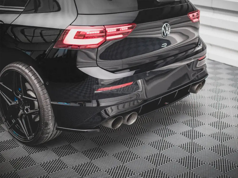 Maxton Design Central Rear Splitter Volkswagen Golf R MK8 20-