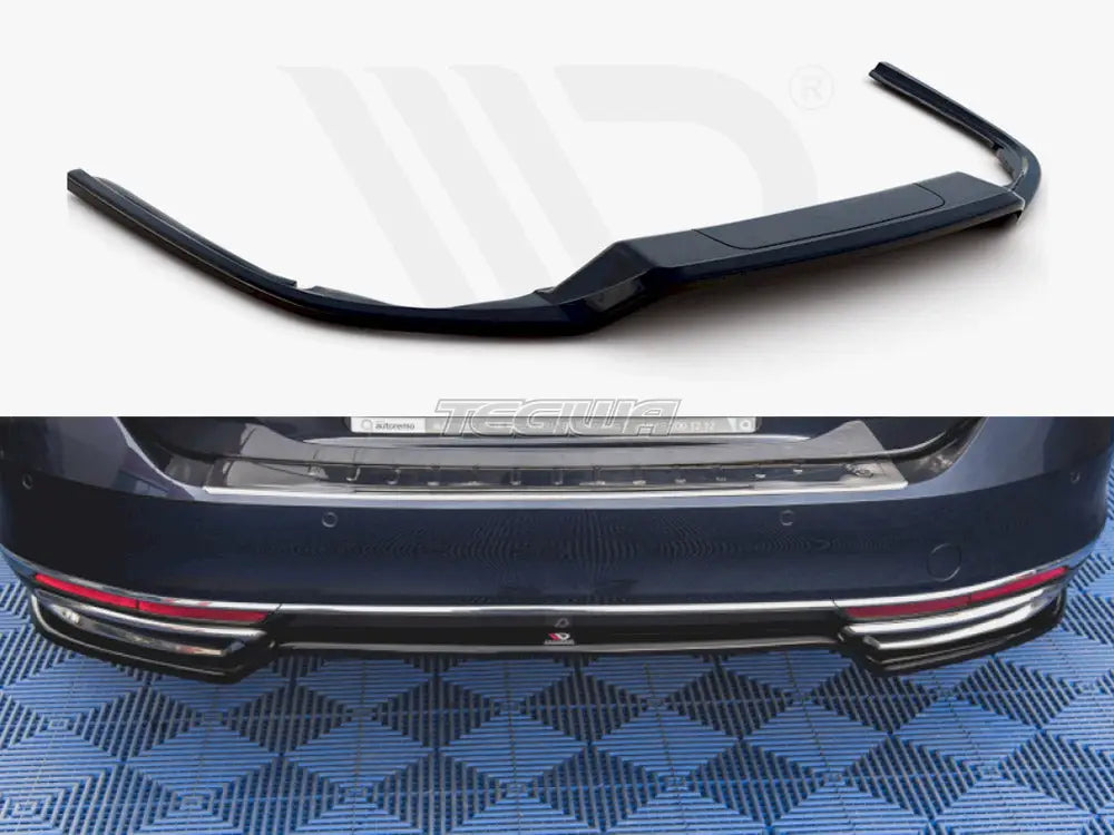 Maxton Design Central Rear Splitter Volkswagen Passat B8 15-19