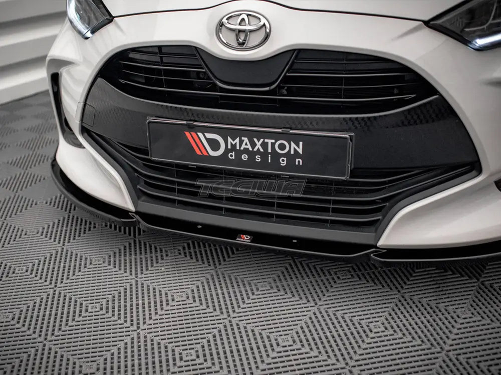 Maxton Design Front Splitter V.1 + Flaps Toyota Yaris Mk4