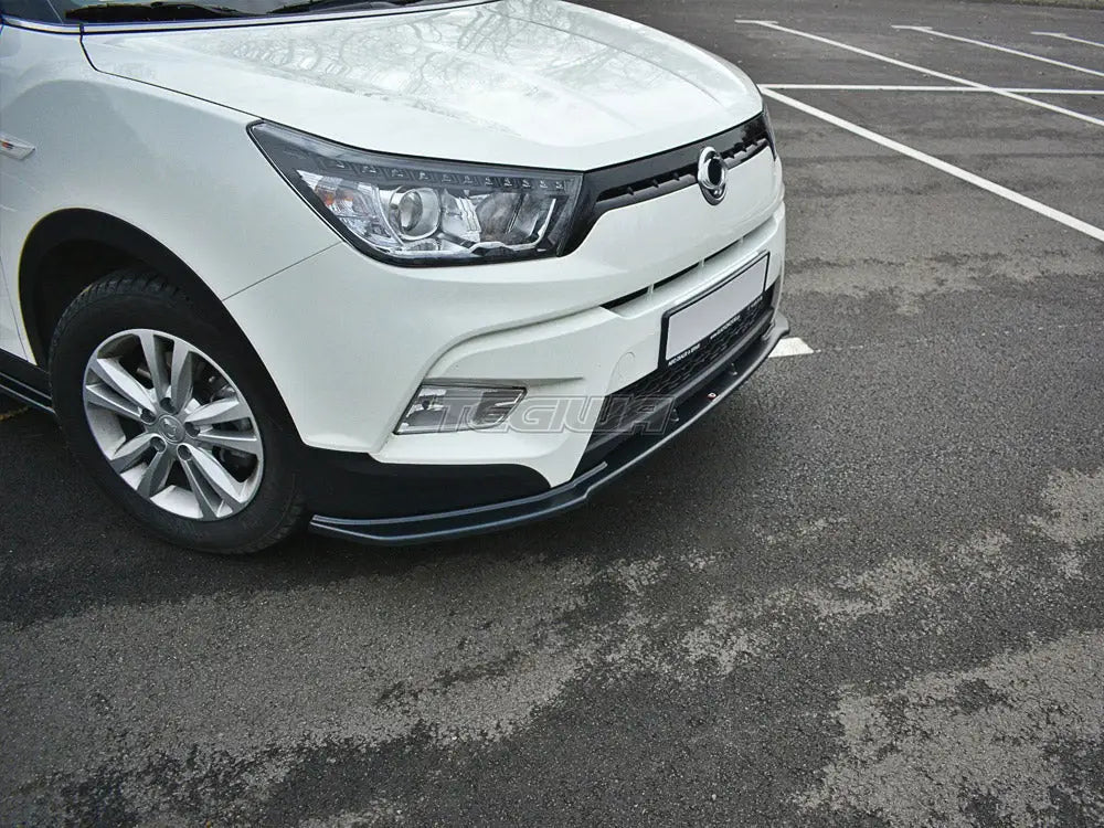 Maxton Design Front Splitter V.1 Ssangyong Tivoli 15-19