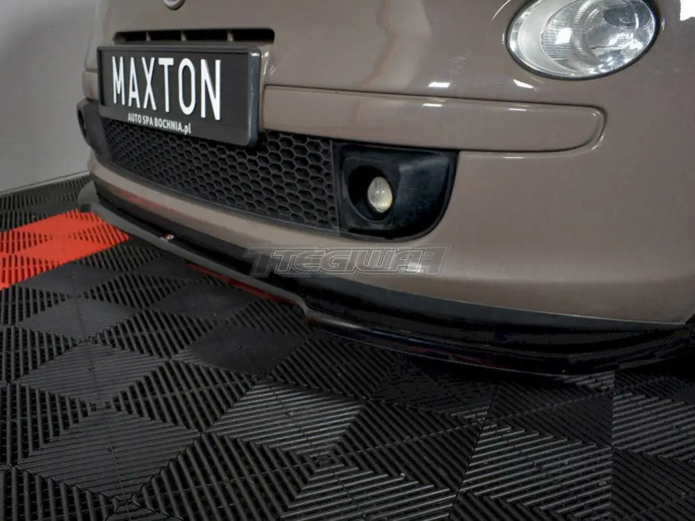 Maxton Design Front Splitter V.2 Fiat 509 Pre-facelift 09-14