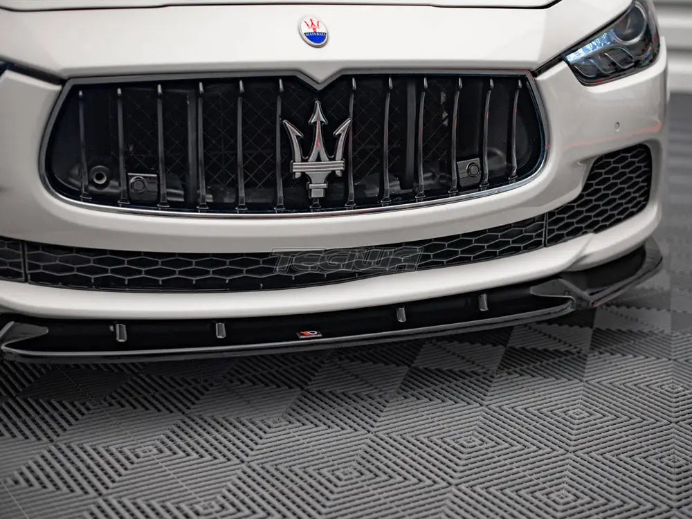 Maxton Design Front Splitter V.2 Maserati Ghibli MK3 13-17