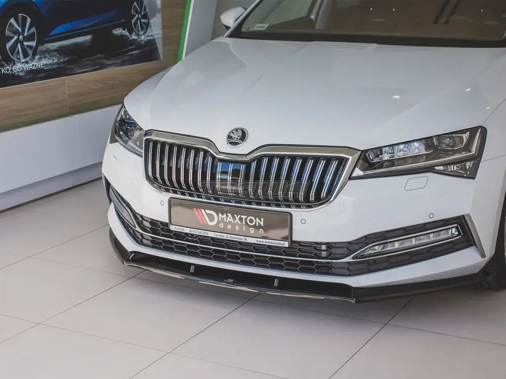 Maxton Design Front Splitter V.2 Skoda Superb MK3 FL 2019-