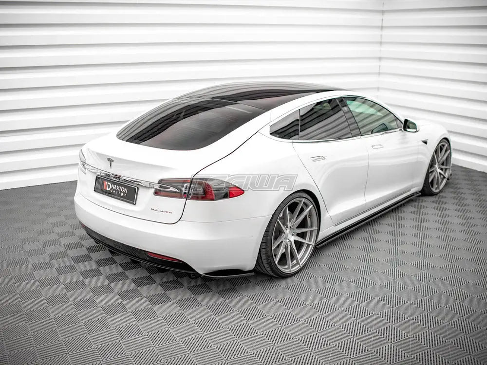 Maxton Design Rear Valance Tesla Model S Facelift 2016-