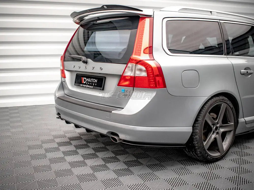 Maxton Design Rear Valance Volvo V70 MK3 09-13