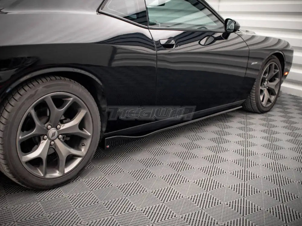 Maxton Design Side Skirts Diffusers Dodge Challenger RT MK3 Facelift 2014-