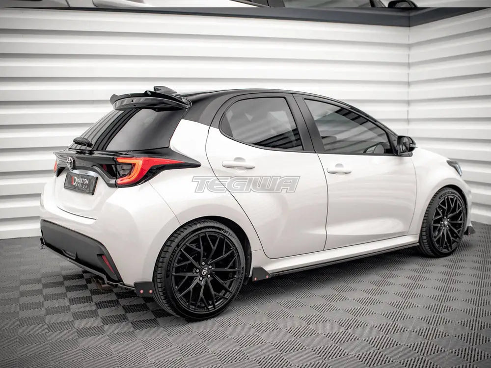 Maxton Design Side Skirts Diffusers V.1 + Flaps Toyota Yaris Mk4