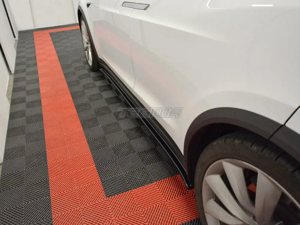 Maxton Design Side Skirts Diffusers V.1 Tesla Model X 2015-