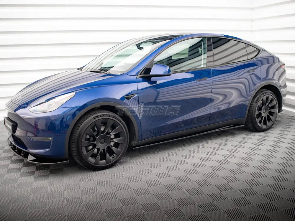 Maxton Design Side Skirts Diffusers V.1 Tesla Model Y