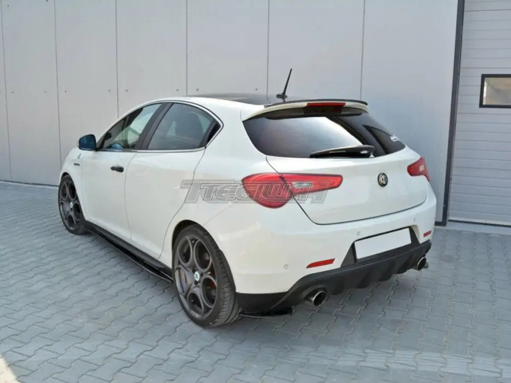 Maxton Design Spoiler CAP Alfa Romeo Giulietta 2010-15